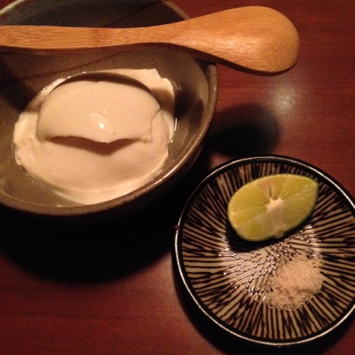 藻塩でじかせいとうふ