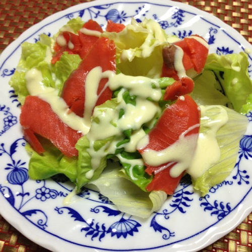 スモークサーモンサラダ
