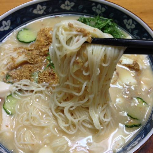 玉子麺アップ