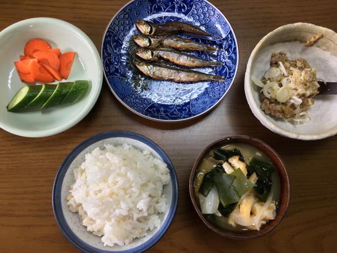 th_目指し朝食